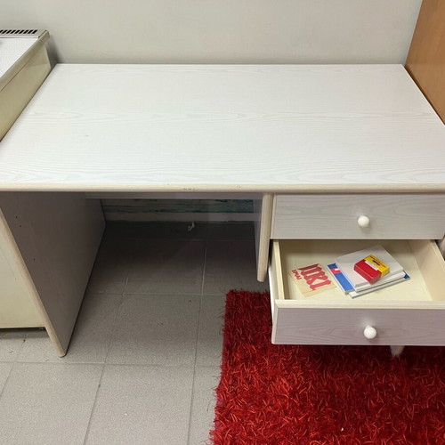 Neoset Desk with Drawers like new