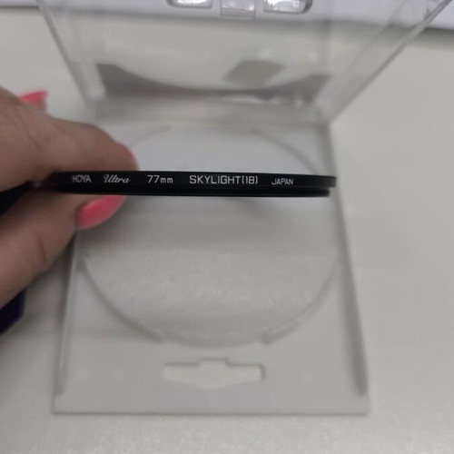 Tokina UV filter like new with case