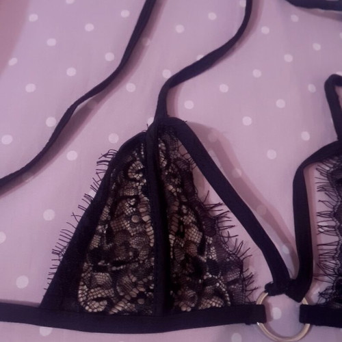 Bra new 70-75B black