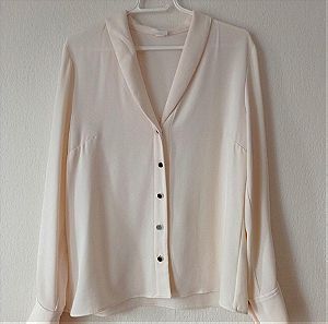 Κομψό κρεμ γυναικείο πουκάμισο Medium Large σε άριστη κατασταση μια φορά φορεμένο. Μάρκα Giuliva. Ελαστικό ύφασμα, φάρδος μανικι με μανίκι 50εκ.