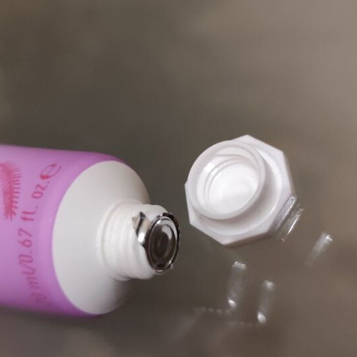 Essence hydrating face primer 20 ml new