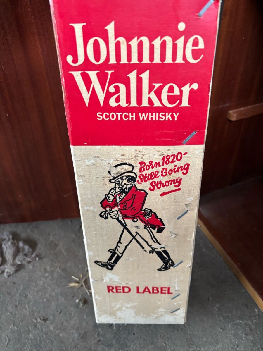 Johnnie Walker collectible 2 1/4 liters… - € 290,00 - Vendora.cy