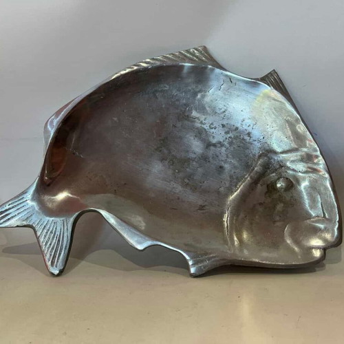 Vintage metal fish-shaped tray used, 30x25 cm