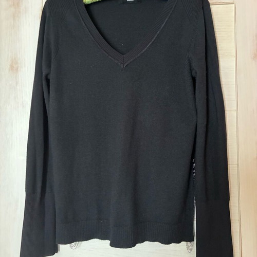Diesel blue wool sweater like new with chains