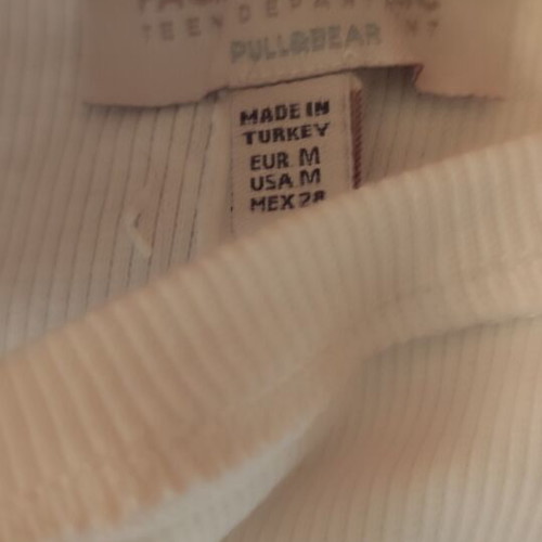 Pull&Bear White Rib Crop Top size M like new with Flower Cut-Out