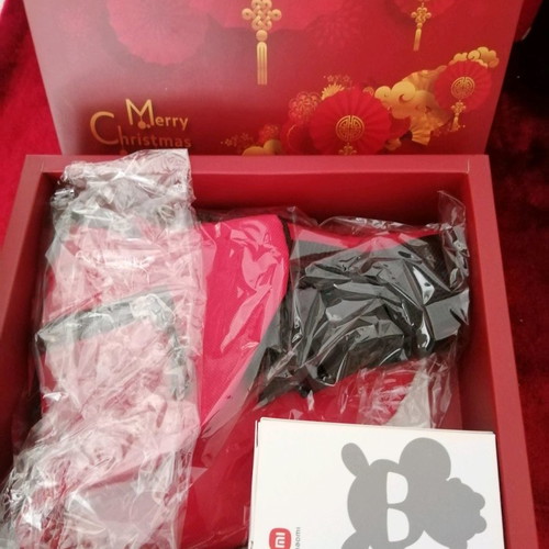 Xiaomi Christmas gift set new with waist bag and decorative figure