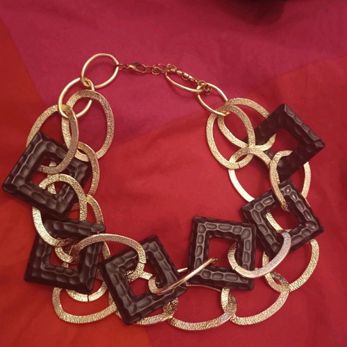 Women's necklace used, very impressive