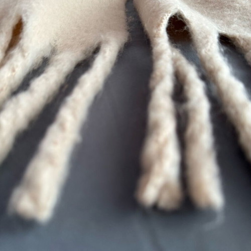 H&M scarf used in beige color