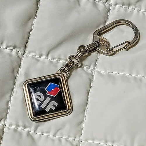 Collectible keychain like new, premium quality