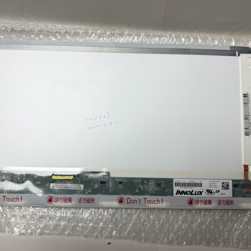 Laptop screen 15 used with horizontal line