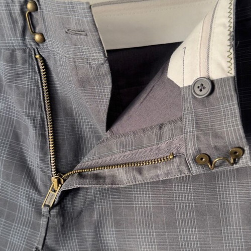 Generra men's gray checkered bermuda shorts like new W31
