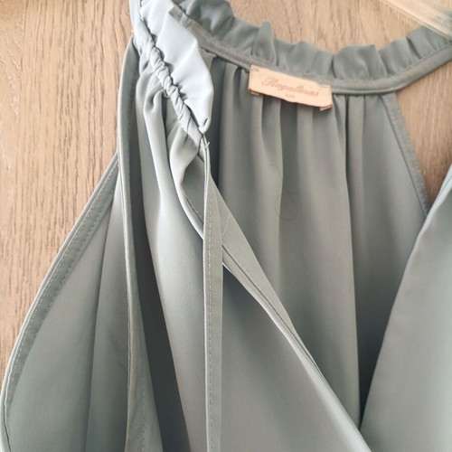 Regalinas sleeveless blouse like new, size M
