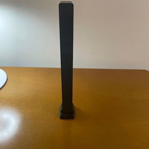 Decorative sound bar like new that changes color with sound