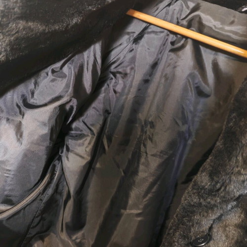Synthetic fur coat used L/XL black