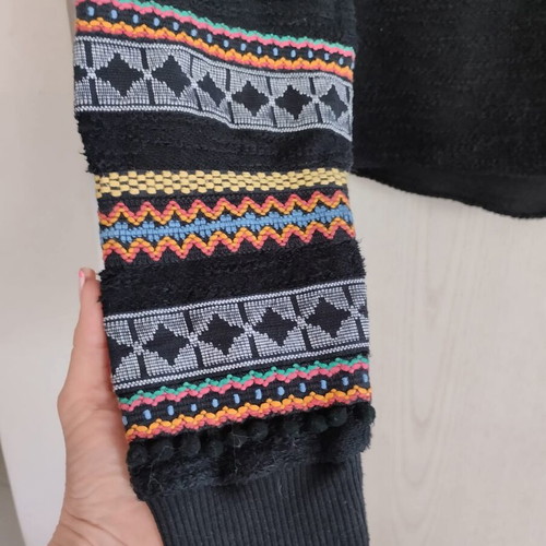 Vintage knitted sweater Mauritius like new, black with multicolor embroidery