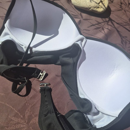 Bikini top with padding black size XL like new