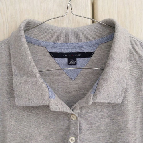 Tommy Hilfiger boys' grey t-shirt XXL like new, cotton