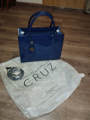Carpisa Penelope & Monica Cruz blue patent leather handbag new