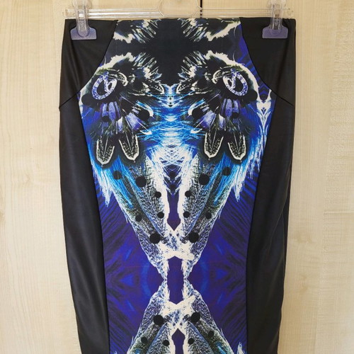 Midi skirt like new, size small/medium, elastic fabric