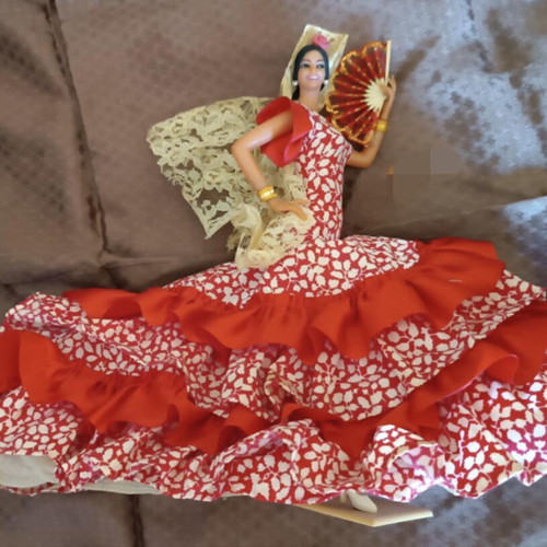 Spaniola doll used