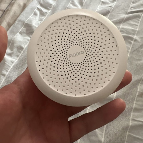 Aqara Hub M1S smart home hub like new