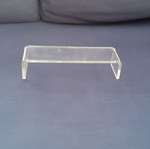 Plexiglass bridge display stand, height 4 cm