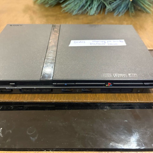 Sony PlayStation 2 slim μεταχειρισμένο για ανταλλακτικά με πρόβλημα στο cd drive