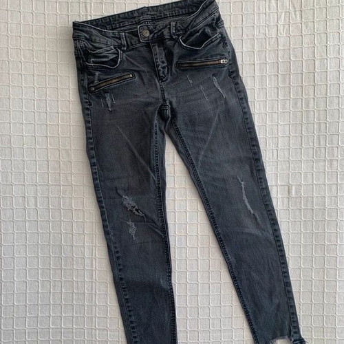 Zara women's pants size M, black and grey