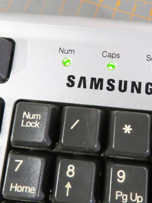 Samsung Electro-Mechanics SWT1000 Vintage Keyboard used, dual-tone, PS/2