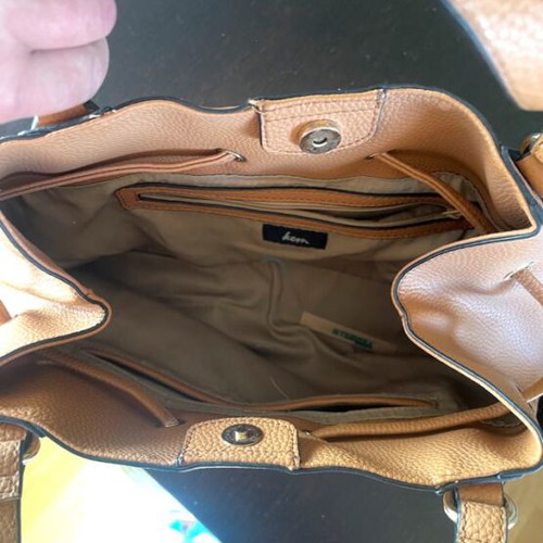 KEM beige leather handbag like new