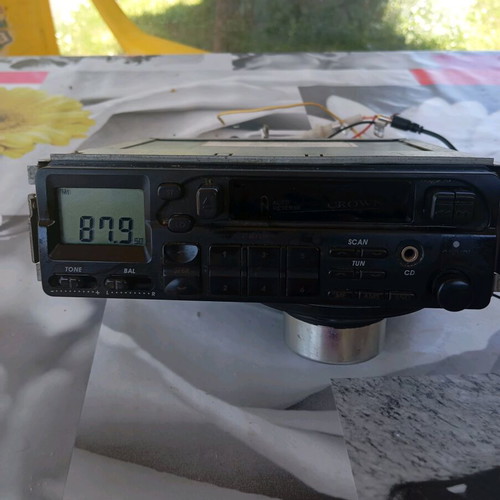 Crown radio cassette player used