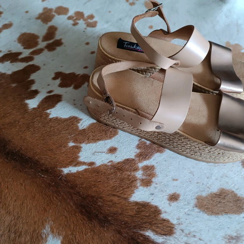 Beige-gold platform sandals new size 41
