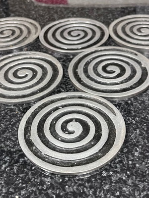 Metal Spiral Coasters like new