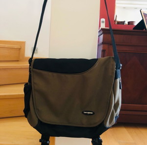Τσάντα Ώμου/Ταχυδρόμου Samsonite – Άριστη Κατάσταση.