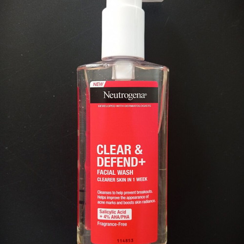 Neutrogena Clear & Defend+ Facial Wash 200ml, fragrance-free