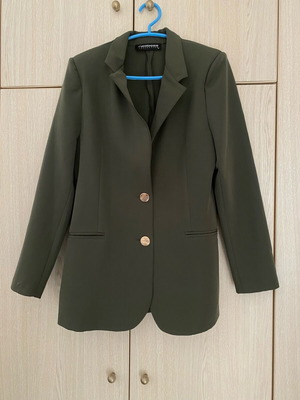 Jacket with shoulder pads like new, size M
