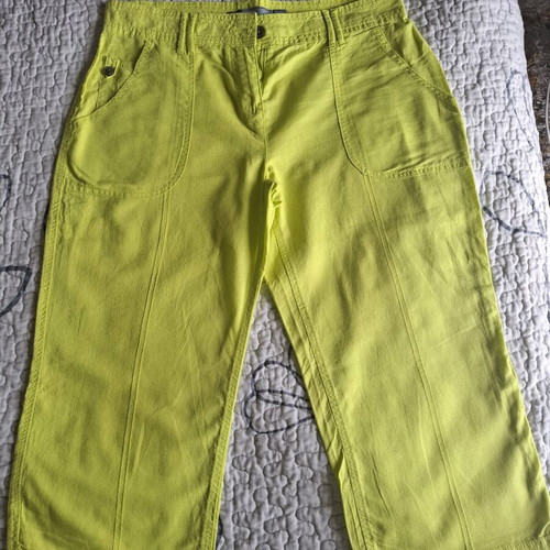 Lime capri crop pants Style like new, green and yellow