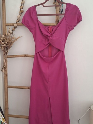 Midi dress magenta shade new, unworn