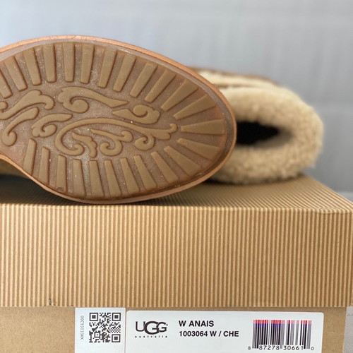 Ugg Anais Wedge boots used, size 38