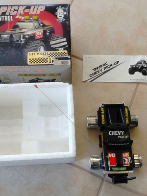 Taiyo Chevy Pick-Up 1990 remote control used