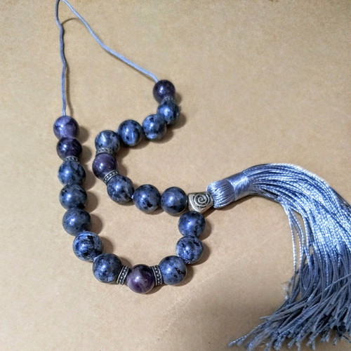 Worry beads new, labradorite with amethyst