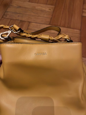 Carpisa women's handbag like new, yellow
