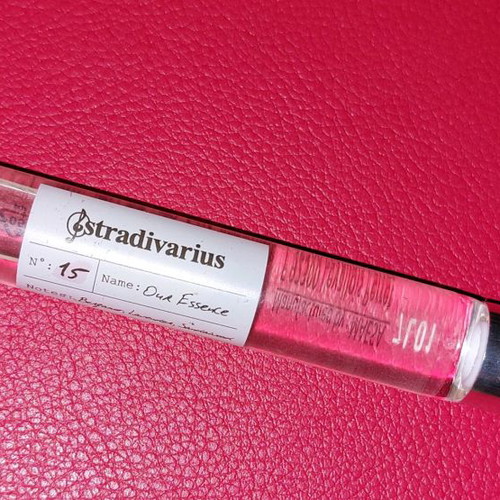 Stradivarius perfume 10 ml lightly used