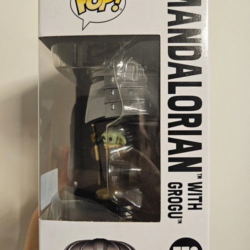 The Mandalorian with Grogu Funko Pop 772 like new