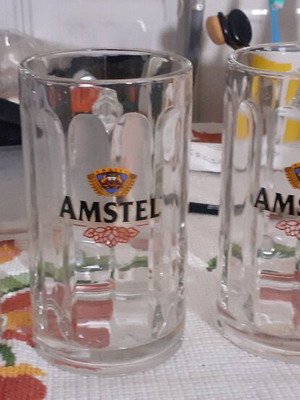 Ποτήρια μπύρας Amstel σαν καινούργια, σετ 6 τεμαχίων 4x500ml και 2x250ml