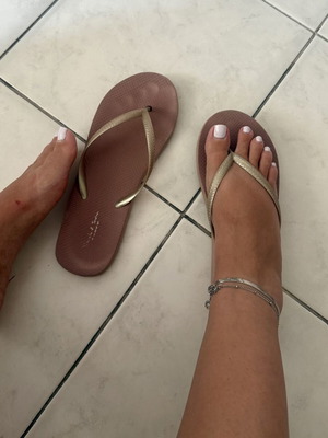Beach and Swim women's flip flops dusty pink purple size EU38