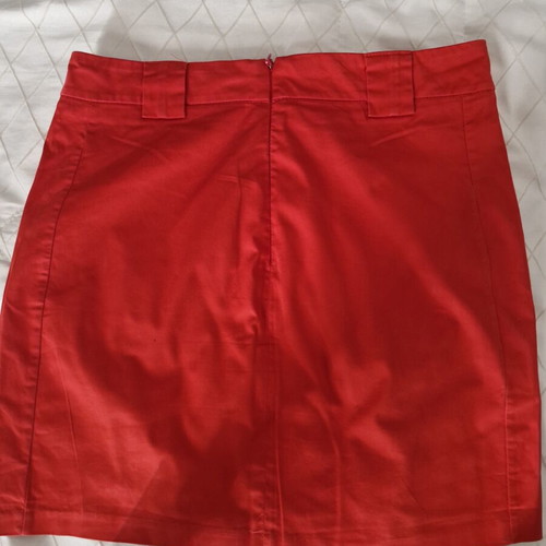 Rinascimento medium skirt like new, red
