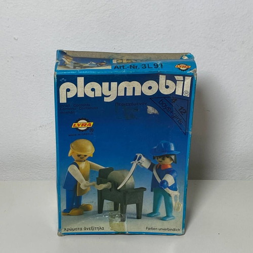 Playmobil LYRA 3L91 2 figures like new