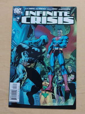 Infinite Crisis #3 like new, cover by Jim Lee, first appearance of Blue Beetle