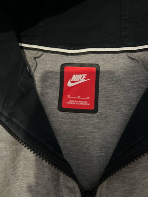 Nike jacket grey size M like new
